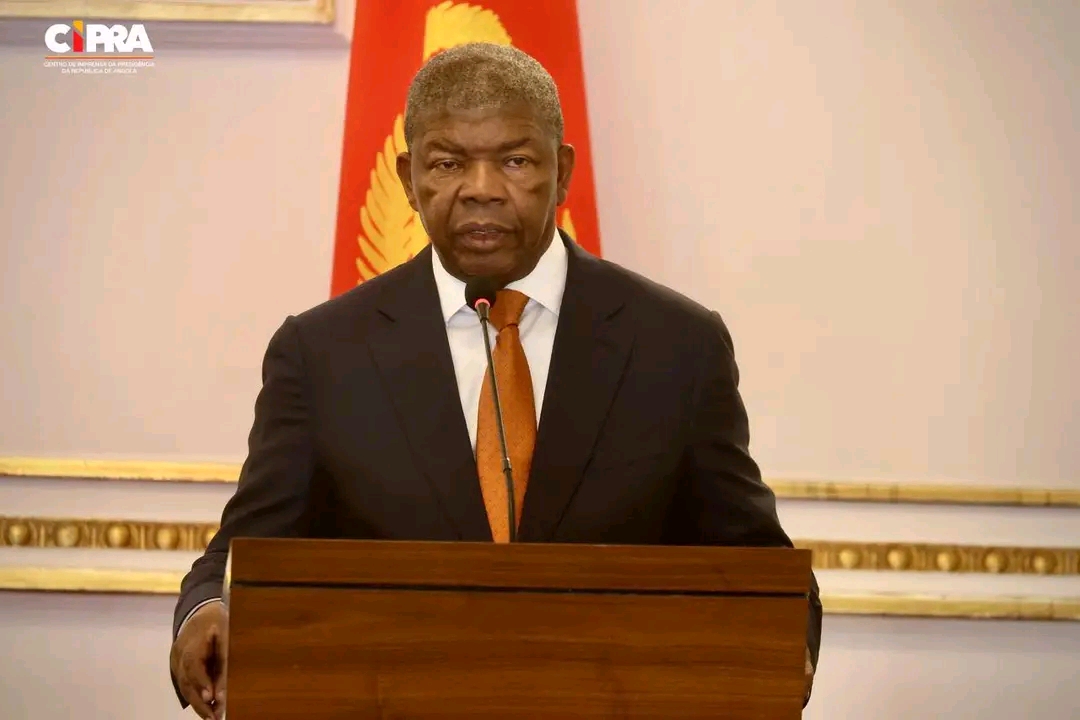 Presidente pediu à nova ministra da Educação “para que não haja uma única criança que não tenha acesso à escola”