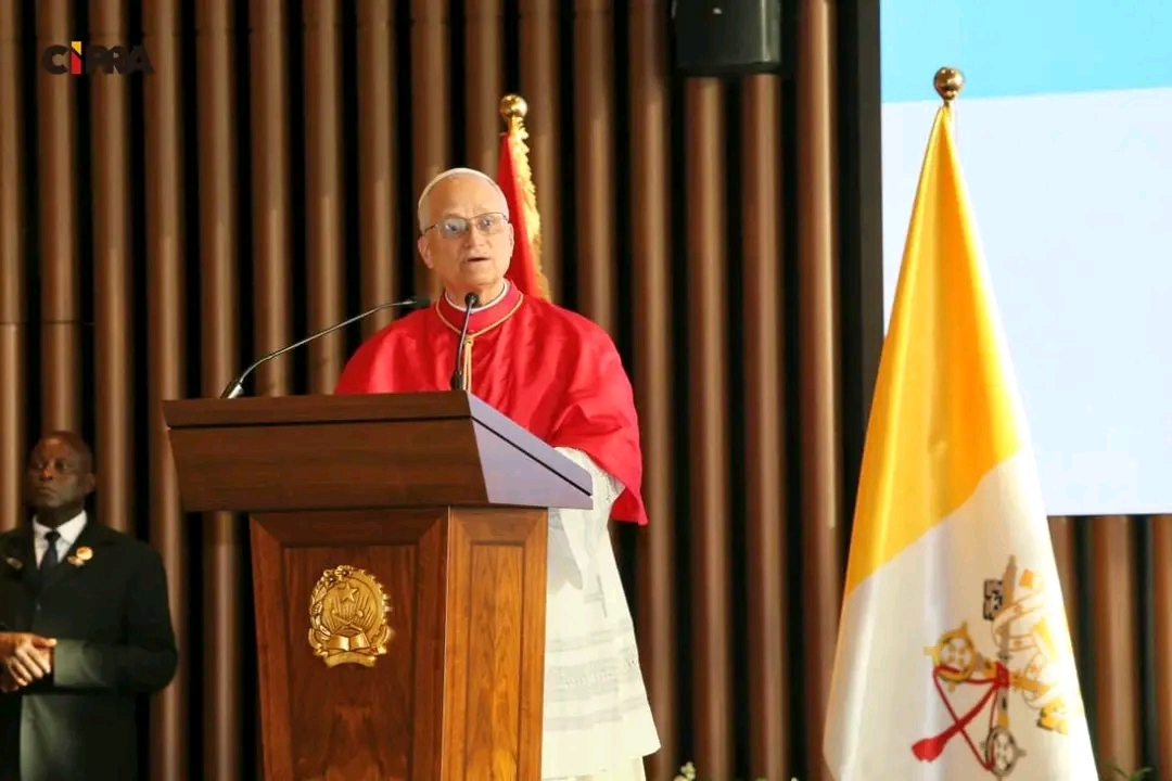 Leão XIV apela à esperança, justiça e valorização da juventude no discurso em Angola