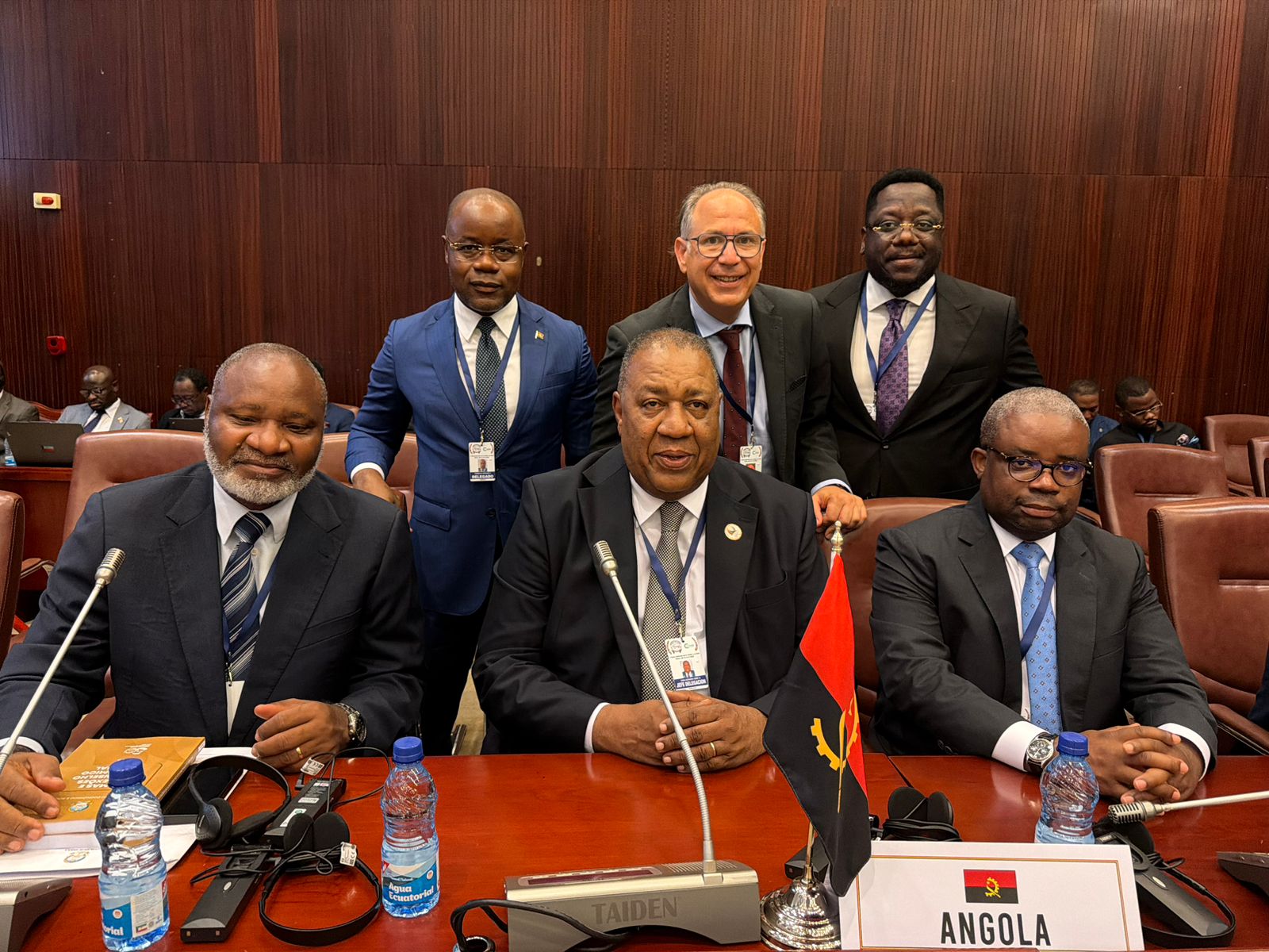 Angola entra no clube africano do diálogo económico e social