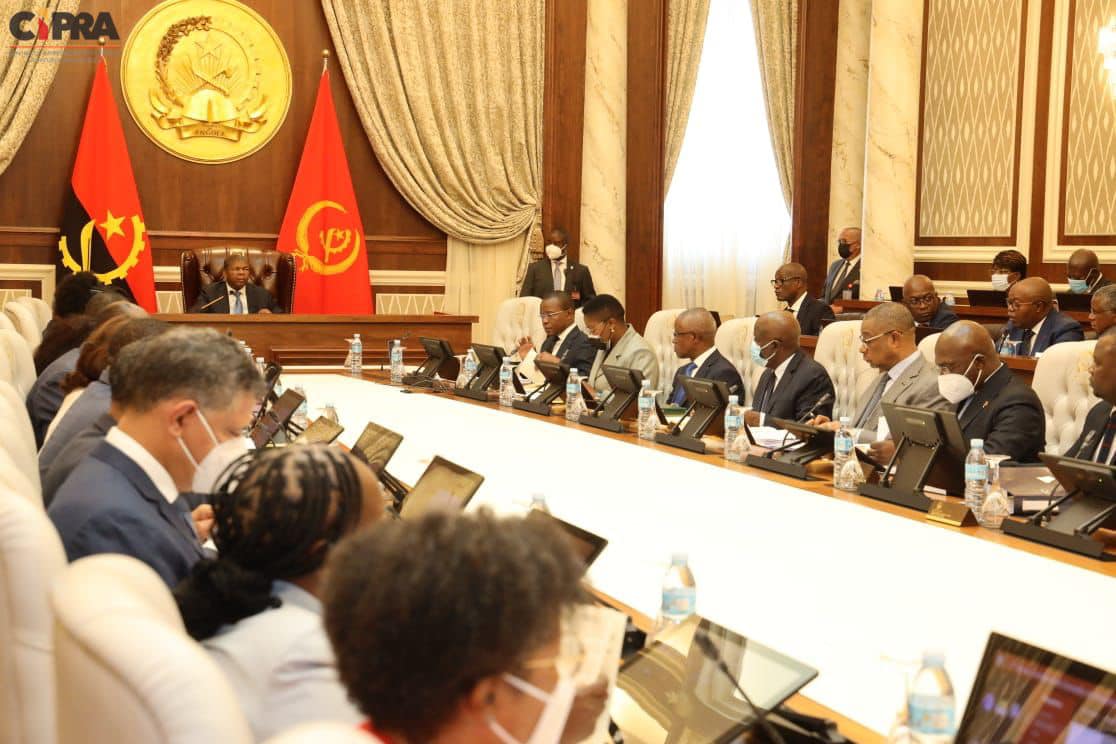 PROPRIV: Estado angariou 753,94 mil milhões Kz entre 2019 e Setembro de 2025