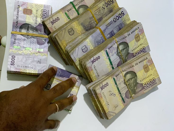 Depósitos a prazo batem novo recorde de 10,5 biliões Kz em 2025