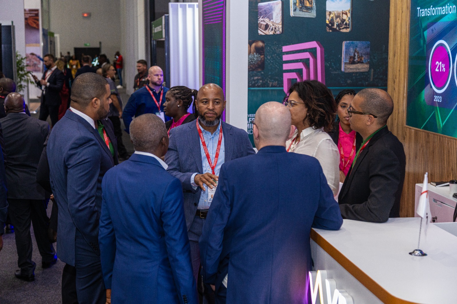 Força financeira angolana marca presença na Mining Indaba 2026