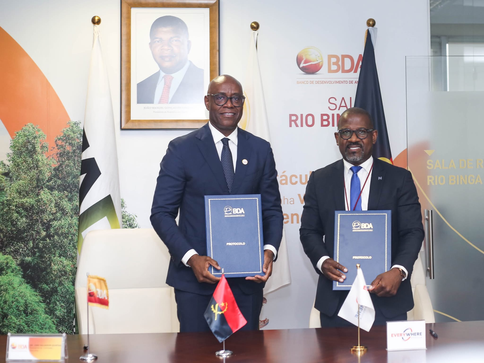 BDA financia instalação de unidade industrial para processamento de soja em Angola