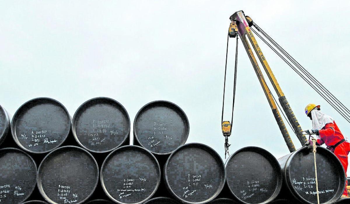 Procura mundial de crude deverá sofrer maior queda no 2T26