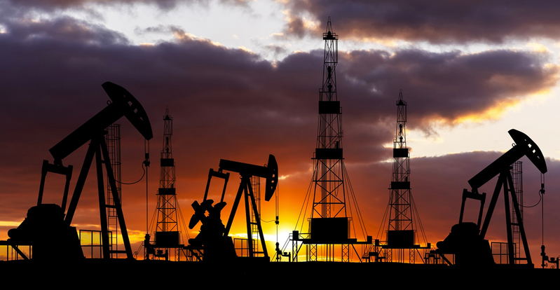 Petróleo abre em baixa após cessar-fogo entre Israel e Líbano aliviar receios sobre Ormuz