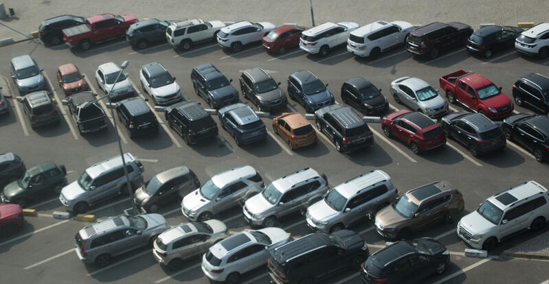 Venda de carros novos cresce 38% para 6.175 "empurrada" pelos ligeiros de passageiros