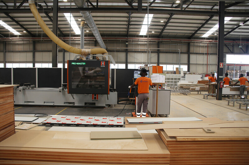 IDE não petrolífero disparou 171% para 959,4 milhões USD, o mais alto desde 2008