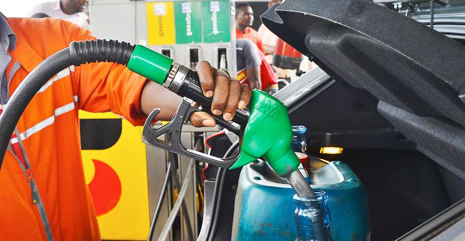 Angola gastou mil milhões USD para importar combustíveis no terceiro trimestre