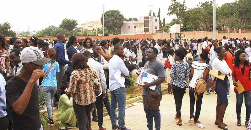 INE tira 3 milhões ao desemprego e 1,4 milhões aos empregos formais