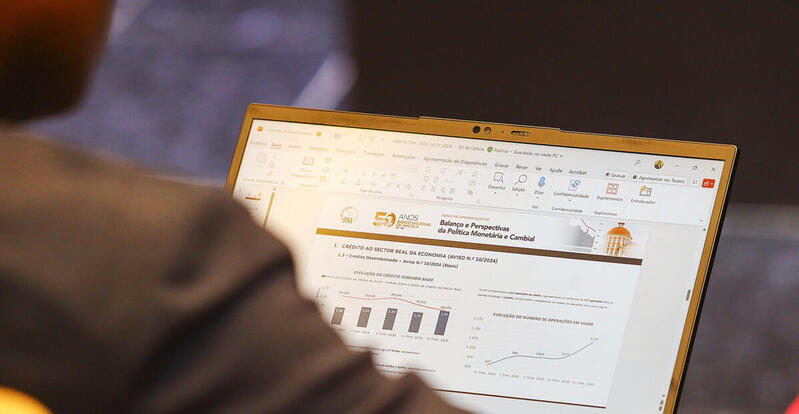 BNA já emprestou 525 milhões USD ao Governo este ano