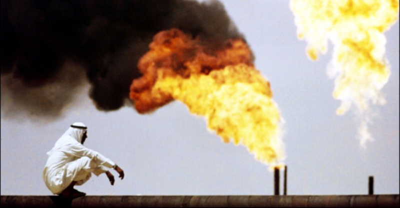 Novos ataques em Ormuz voltam a agitar mercado e impulsionam petróleo