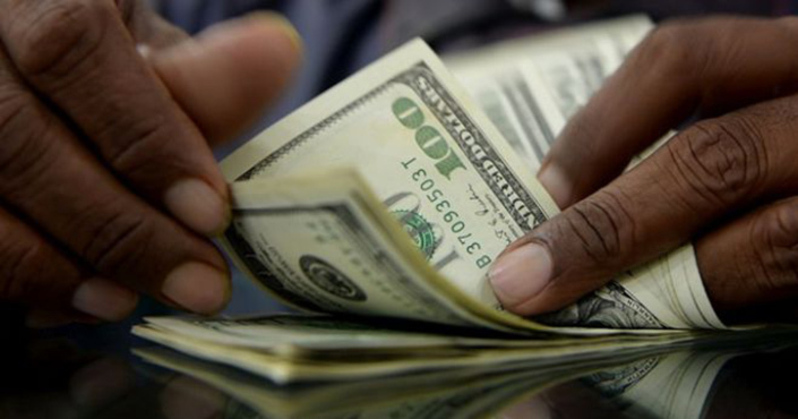 Alta de preços do petróleo já se faz sentir no mercado cambial