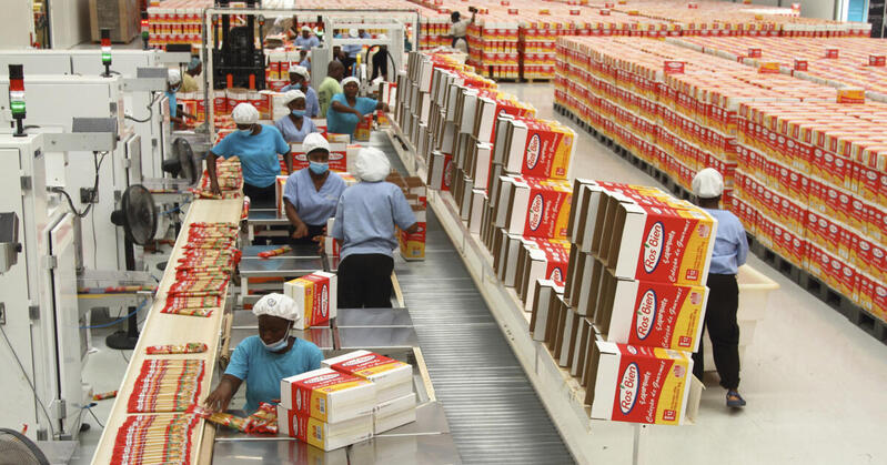 Produção industrial acelera 14%,   liderada pela indústria transformadora