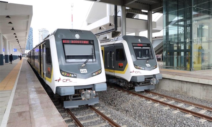 Comboios voltam a ligar centro de Luanda ao novo aeroporto após dez meses de suspensão