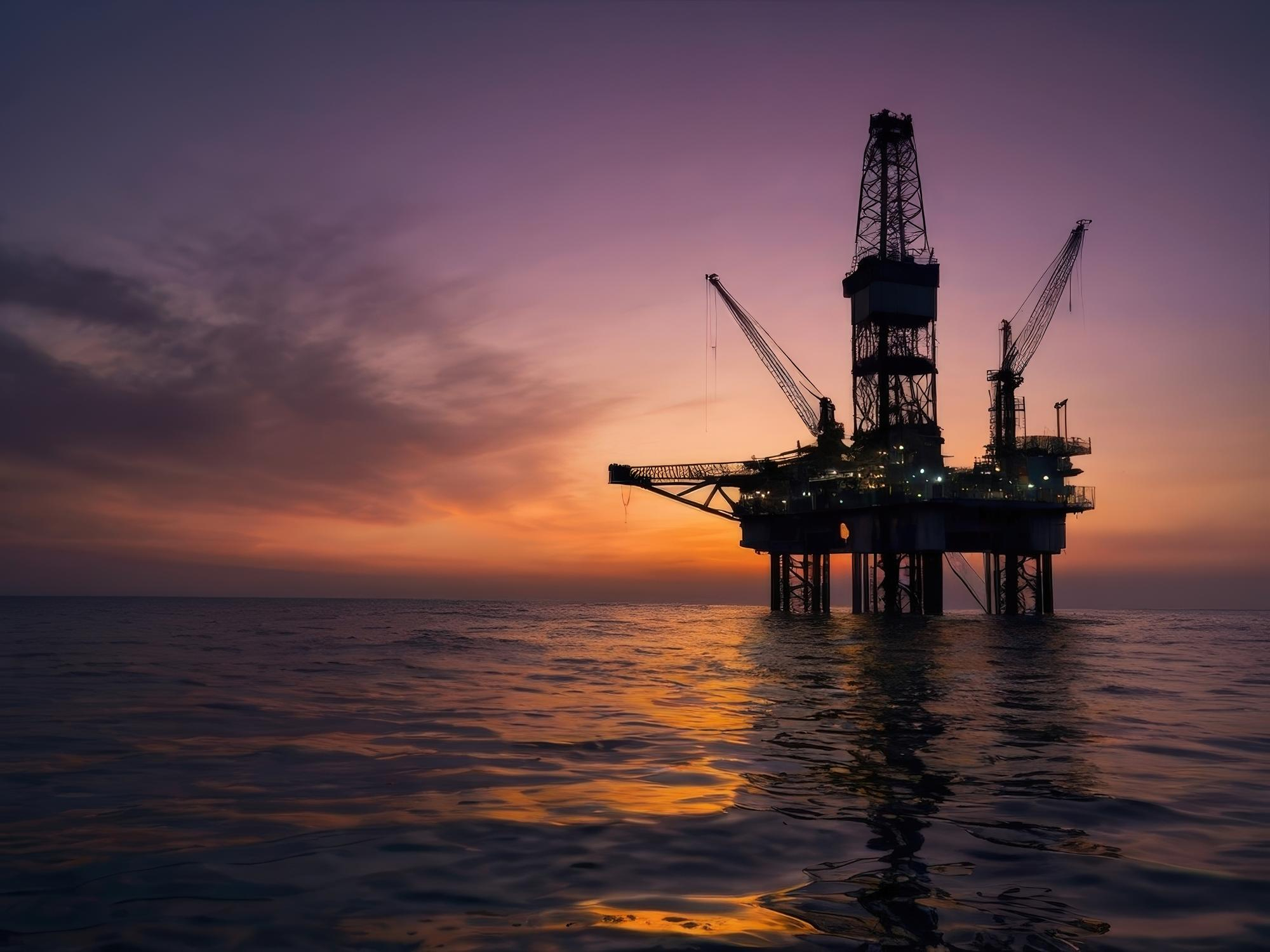 Petróleo mantém-se perto dos níveis mais baixos desde Fevereiro, com mercado a apostar na paz entre EUA e Irão